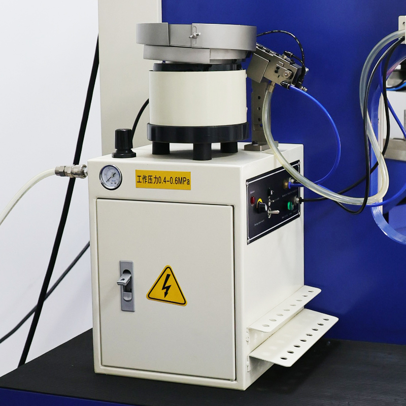 618MSPE 57KN MULTIFFORME MULTIQUE AUTOMATIQUE AUTOMATIQUE FEATER PEM FASTERNERS RIVETING MACHINE
