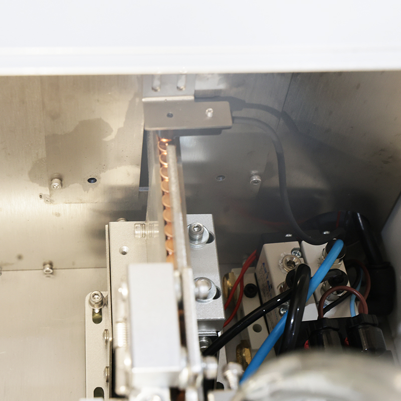 Soudeur de décharge de condensateur semi-automatique